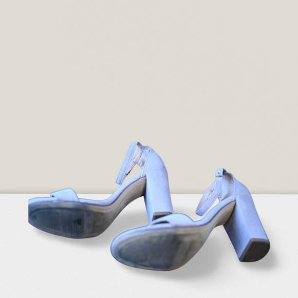 Nude Block Heels – Classic Style - Picture 2 of 3